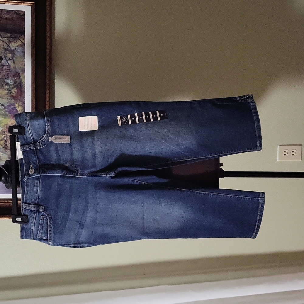 St. John's Bay Capri jeans.